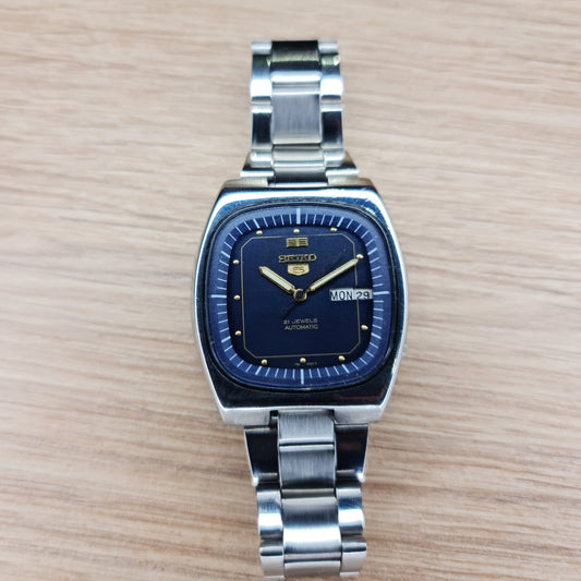 Seiko 5 - Vintage Blue dial