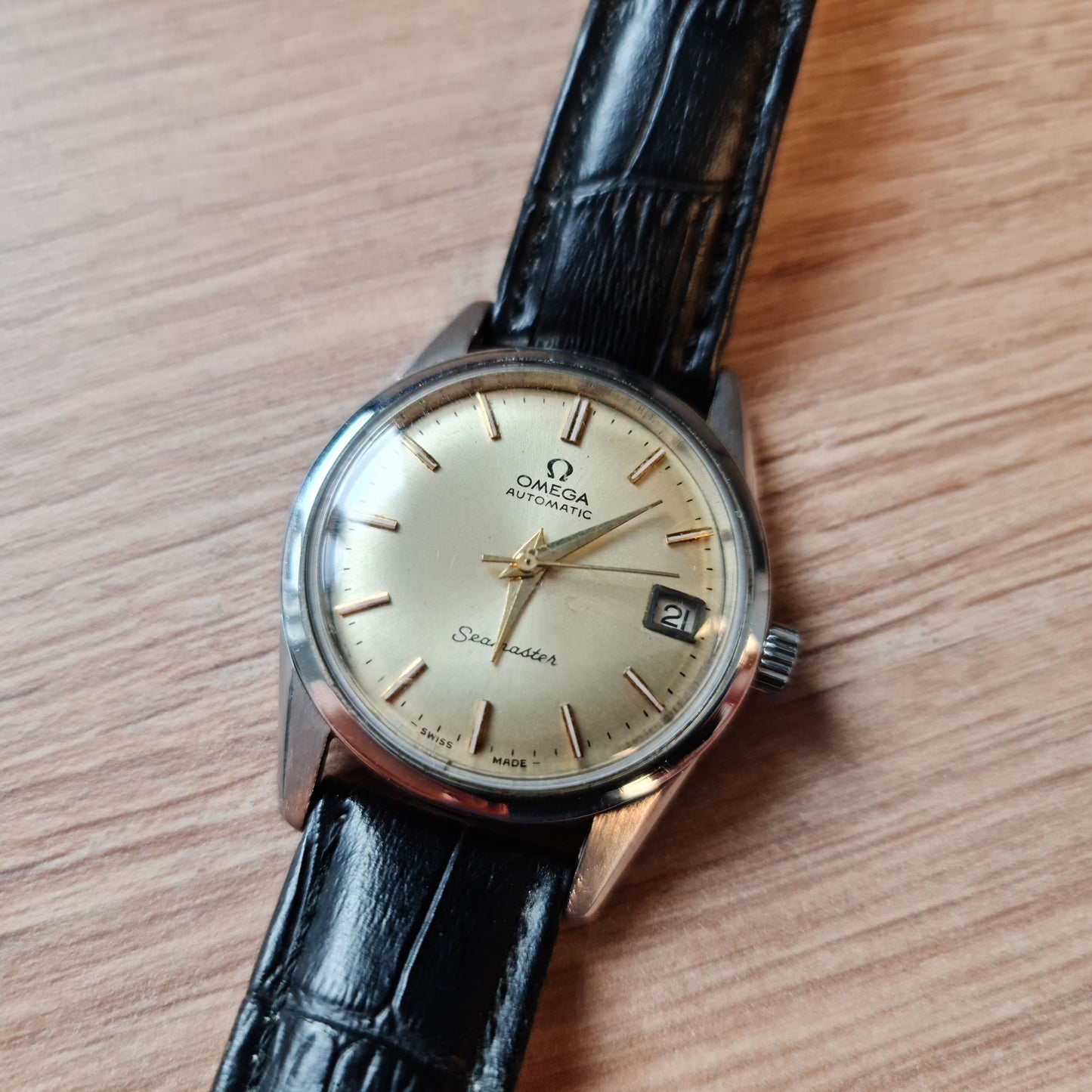 Omega Seamaster Champagne Dial