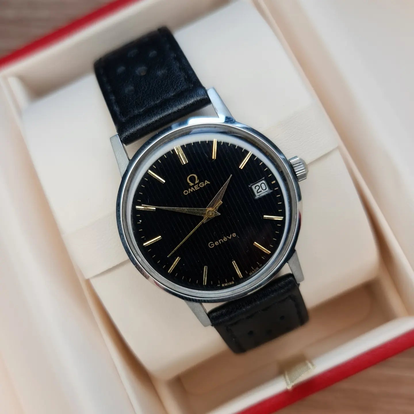 1969 Omega Genève Line Dial