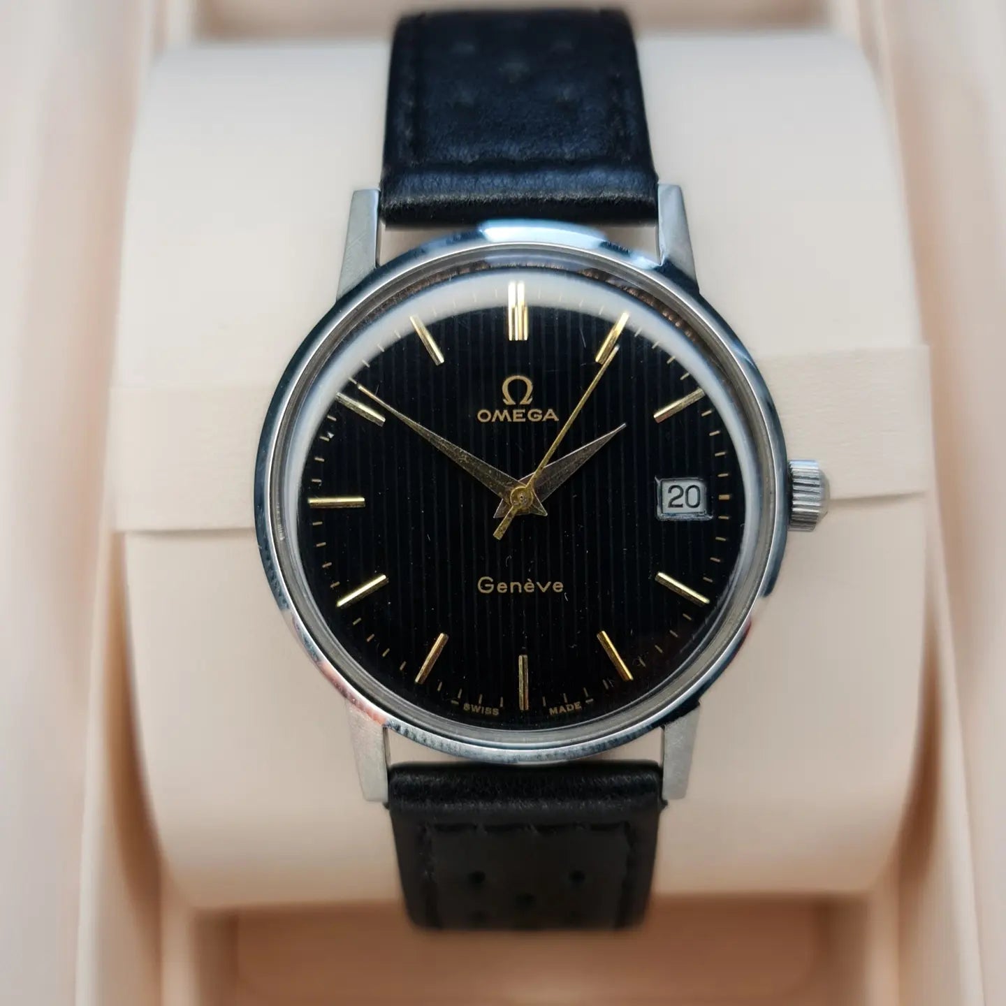 1969 Omega Genève Line Dial