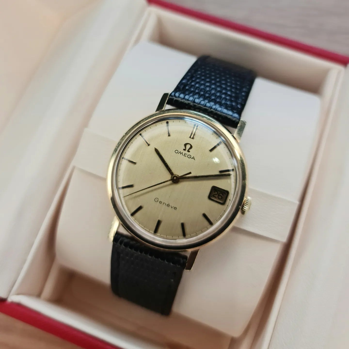 1970 Omega Genève 9ct Gold