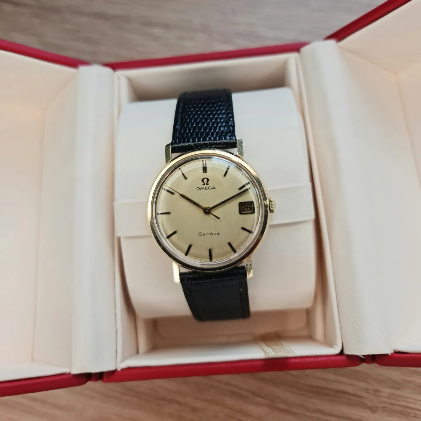 1970 Omega Genève 9ct Gold