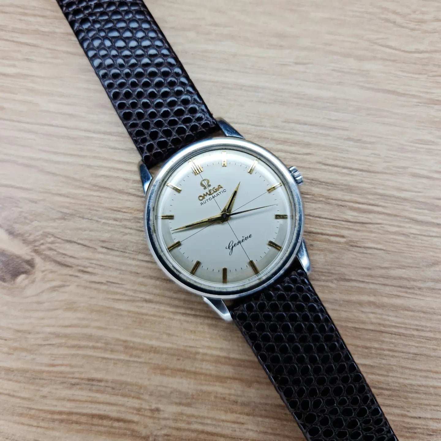 1959 Omega Genève Two Tone, Cross Hair