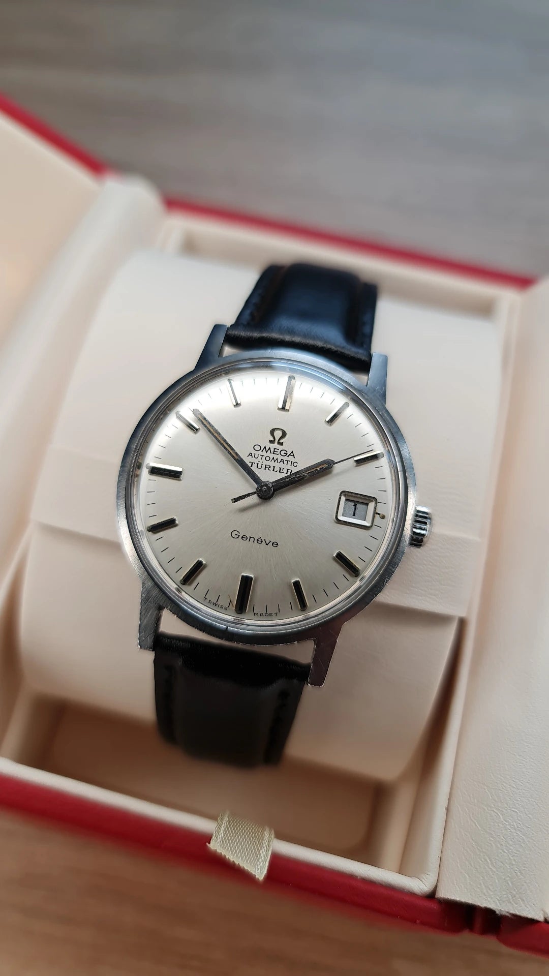 Omega turler geneve sale