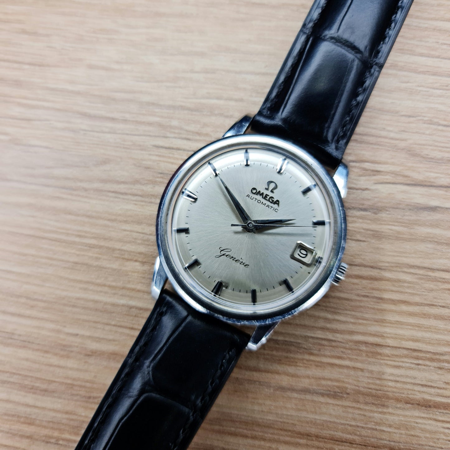 1961 Omega Genève Two Tone Dial