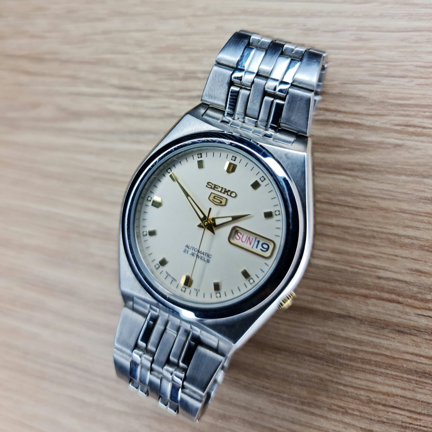 Seiko 5 - Vintage Cream Dial