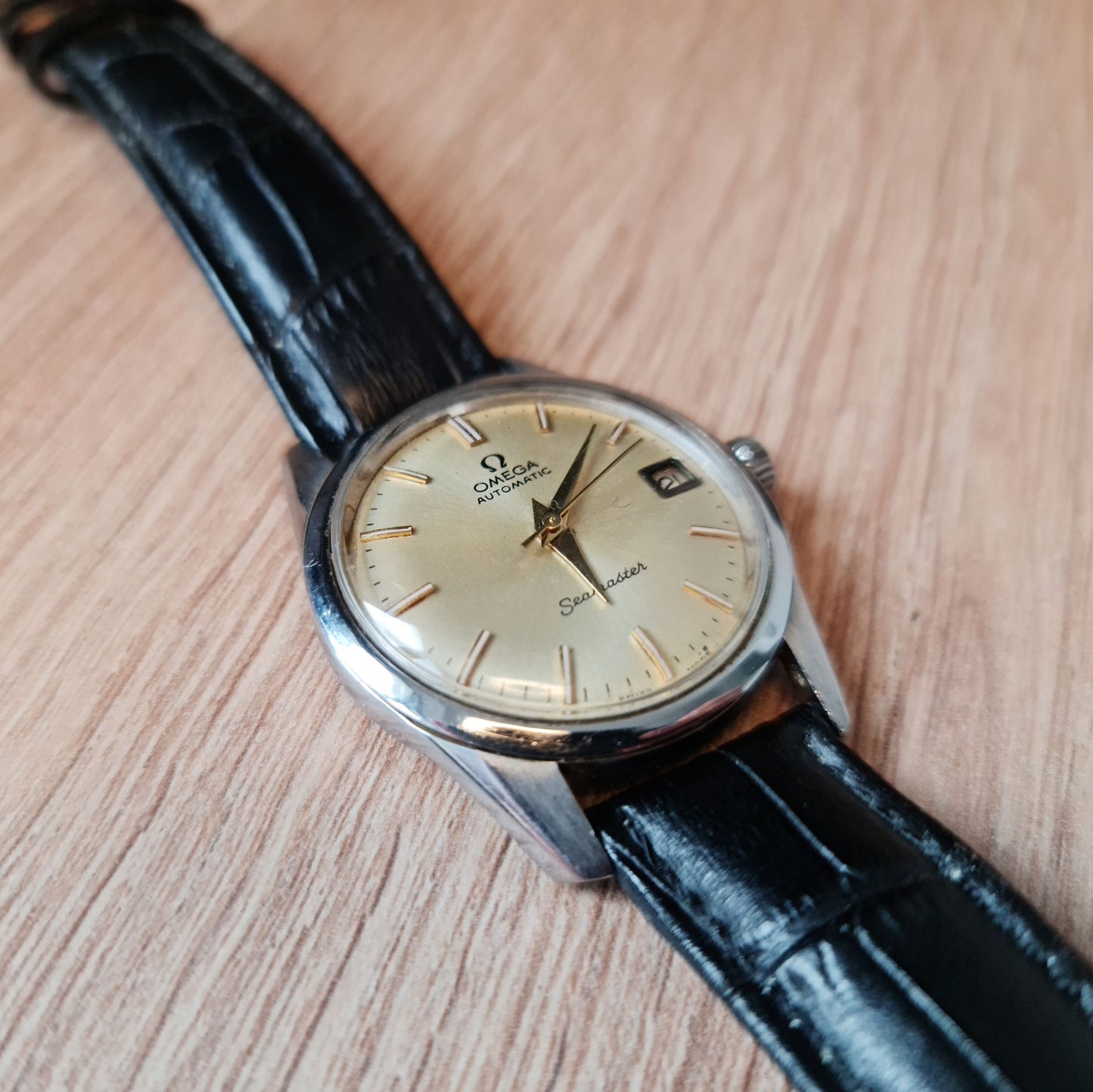 Omega Seamaster Champagne Dial