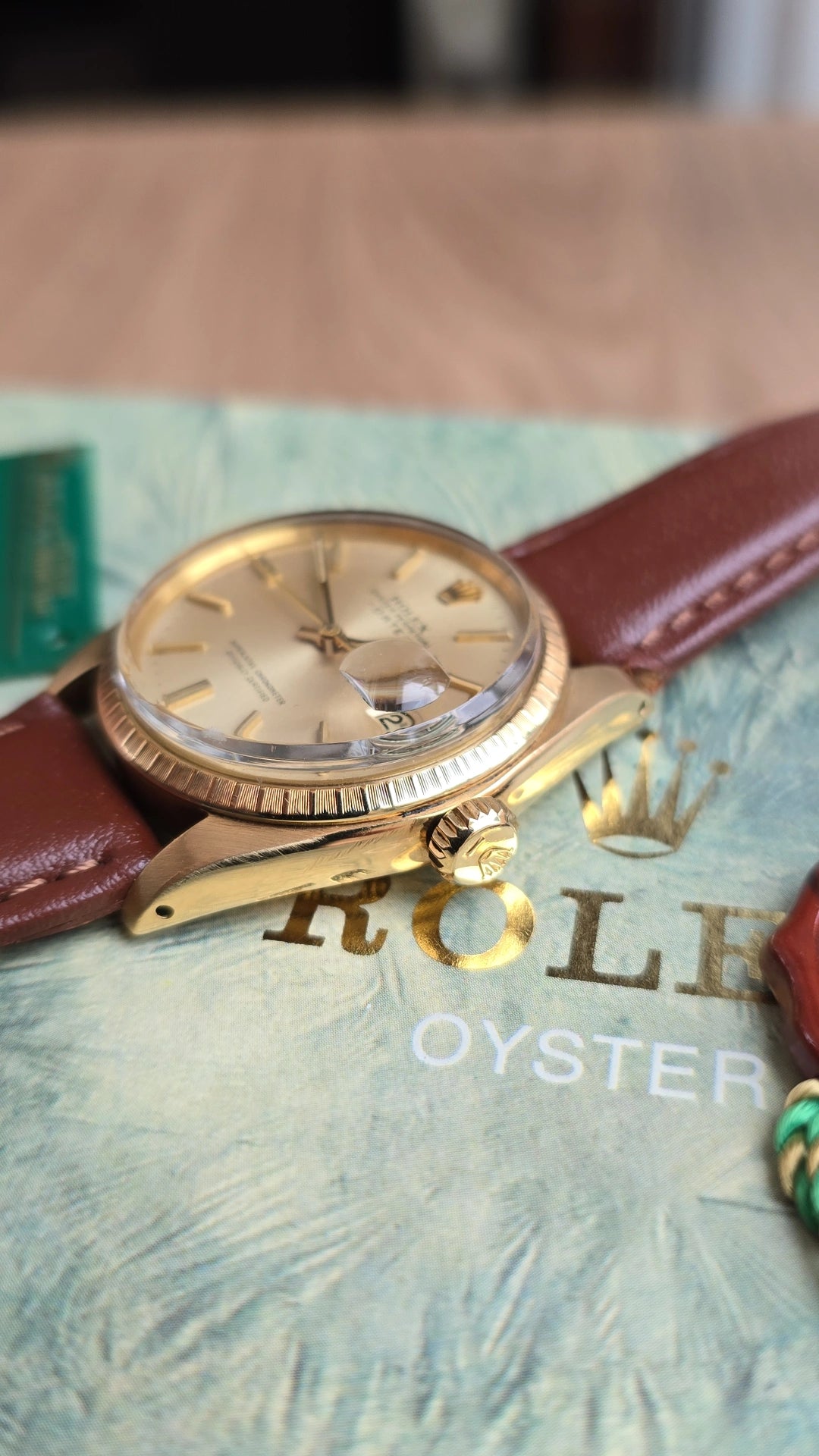 1977 Rolex Date 1503 - 18k gold