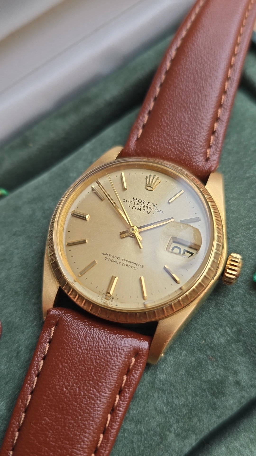 1977 Rolex Date 1503 - 18k gold